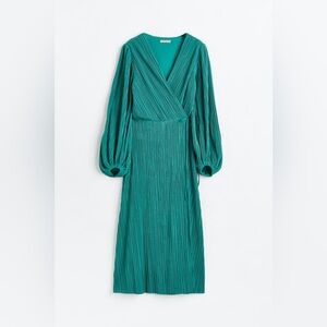 NWOT- H&M Turquoise Long Sleeve Dress